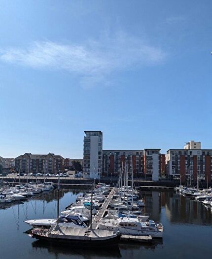 2 Bedroom Flat To Rent In Meridian Wharf, Trawler Road, Swansea., SA1