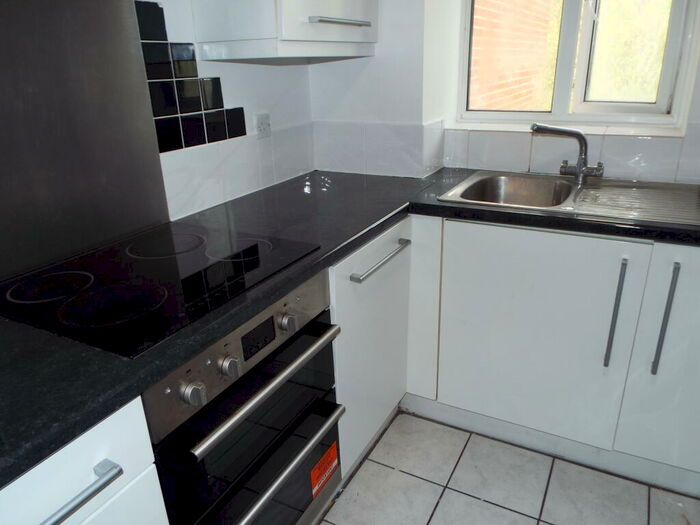 1 Bedroom Flat To Rent In Jack Clow Road Stratford, E15