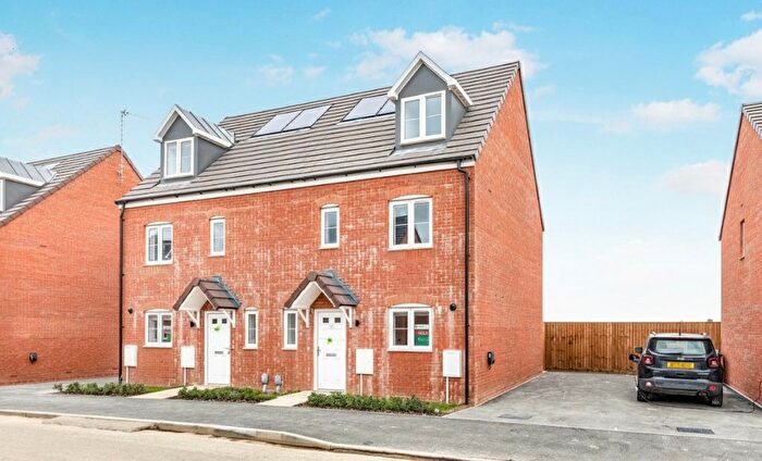 4 Bedroom Property To Rent In Fowler Drive, Market Harborough, LE16