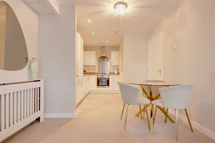 1 Bedroom Flat To Rent In Ley Farm Close, Garston, Watford, Hertfordshire, WD25