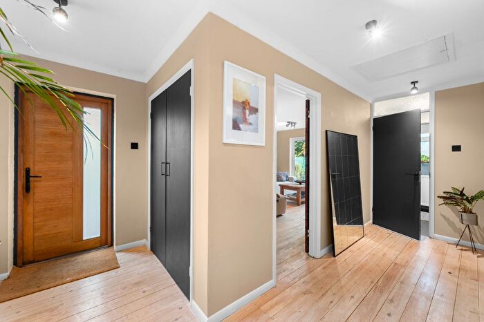 2 Bedroom Bungalow For Sale In Luxford Drive, Crowborough, East Sussex, TN6