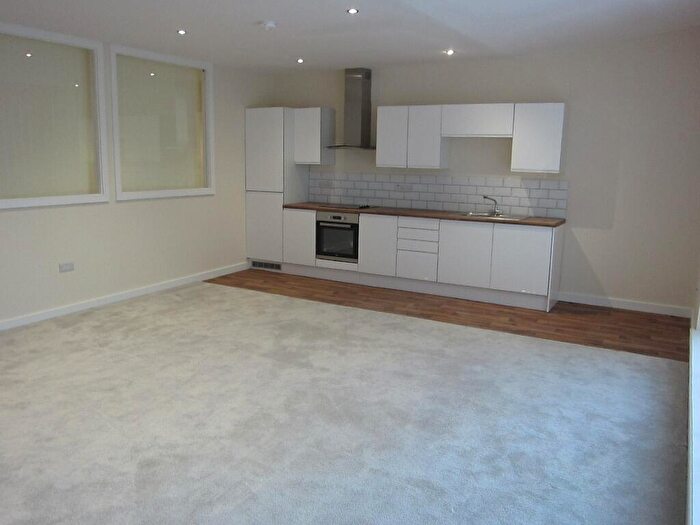 1 Bedroom Flat To Rent In South Street, Ilkeston, DE7