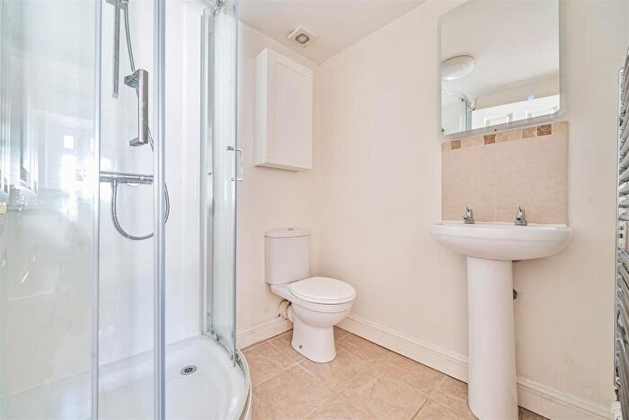 1 Bedroom Apartment For Sale In Globe Court, Dowell Street, Honiton, EX14
