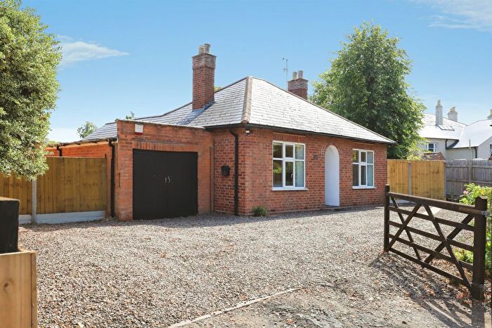 2 Bedroom Detached Bungalow For Sale In Habberley Road, Bewdley, DY12