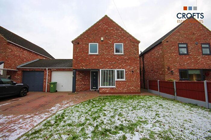 3 Bedroom Link Detached House For Sale In Habrough Court, South Killingholme, DN40
