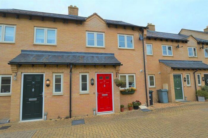 2 Bedroom Village House To Rent In Immaculate Modern Home - Great Village Location, NG33