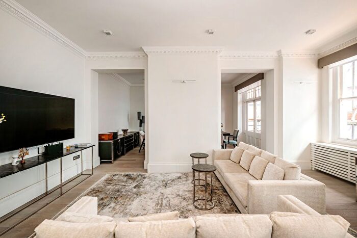 4 Bedroom Flat For Sale In Rutland Court, London, SW7