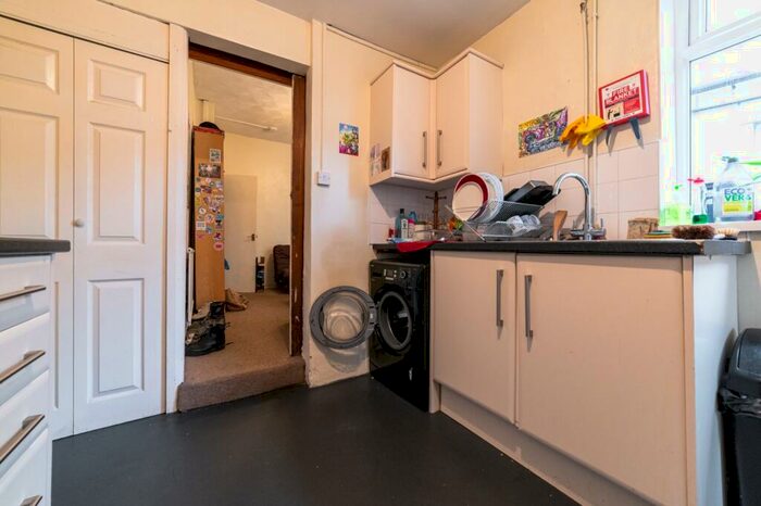3 Bedroom Terraced House To Rent In Allensbank Road, Heath, CF14
