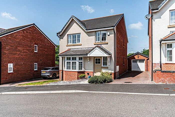 4 Bedroom Detached House For Sale In Highfields, Tonyrefail, CF39