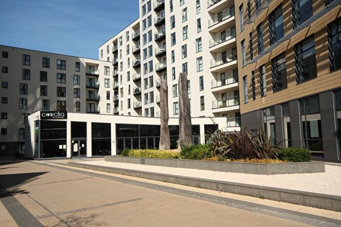 Studio To Rent In Guildford Road, Woking, GU22