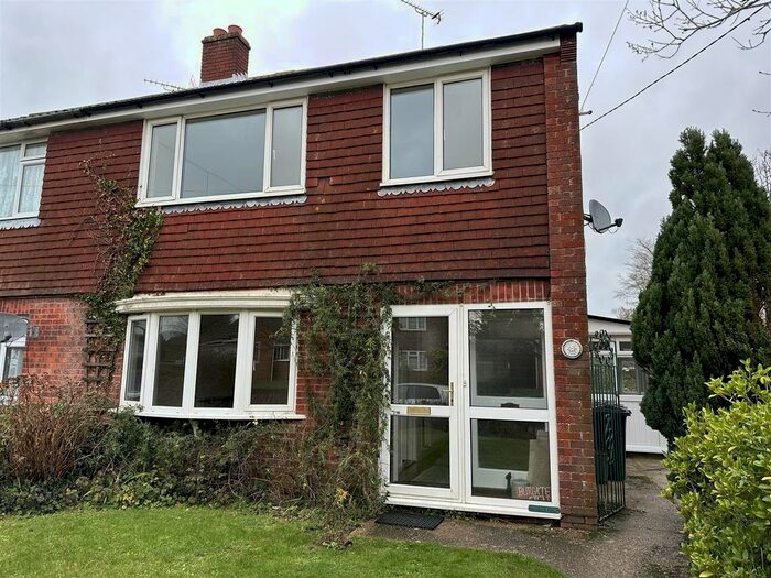 3 Bedroom Semi-Detached House To Rent In Oaklands, The Street, Mersham, Ashford, TN25