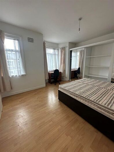 4 Bedroom Terraced House To Rent In Vespan Road, London, W12