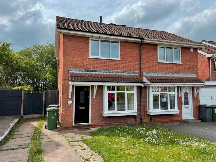 2 Bedroom Semi-Detached House To Rent In Gatcombe Close, Wolverhampton, WV10