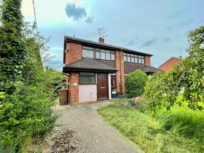 3 Bedroom Semi-Detached House To Rent In Main Road, Broomfield, Chelmsford, CM1