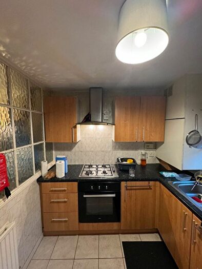 1 Bedroom Cottage To Rent In Off Barkingside High Street, Ilford, IG6
