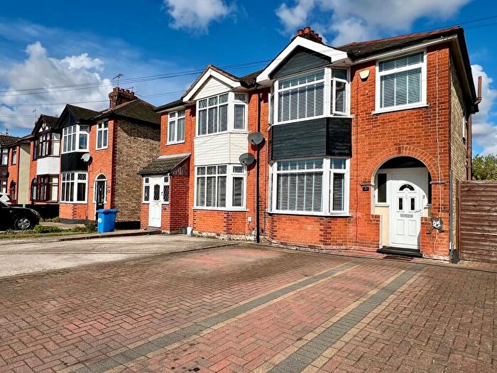 3 Bedroom Semi Detached House For Sale In Landseer Road, Ipswich, IP3