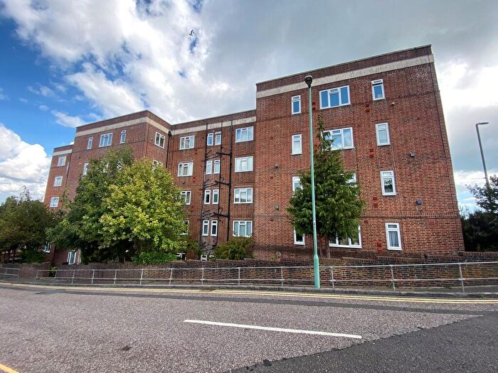 Studio To Rent In Edmondsham House, Terrace Road, Bournemouth, BH2