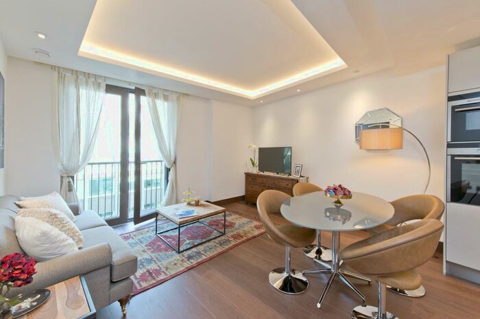 2 Bedroom Apartment To Rent In St. Dunstans House, - Fetter Lane, London, EC4A