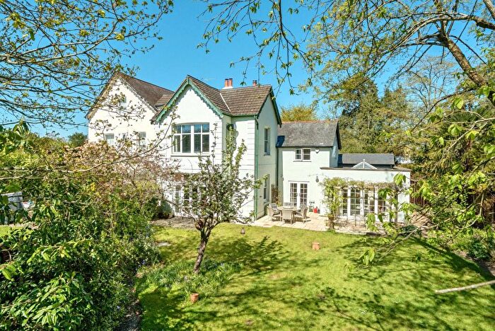 4 Bedroom Semi Detached House For Sale In Boundstone Road, Rowledge, Farnham, GU10