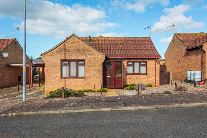 2 Bedroom Detached Bungalow For Sale In Hunstanton, PE36