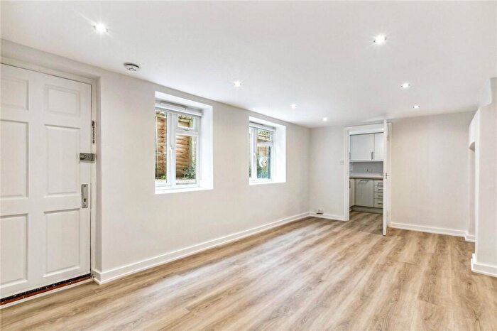 2 Bedroom Apartment For Sale In Rossiter Road, SW12