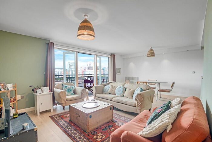 2 Bedroom Apartment To Rent In Western Beach Apartments, Silvertown, E16