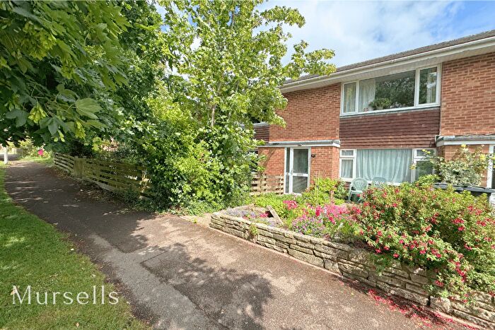 1 Bedroom Flat For Sale In Hannams Close, Lytchett Matravers, Poole, BH16