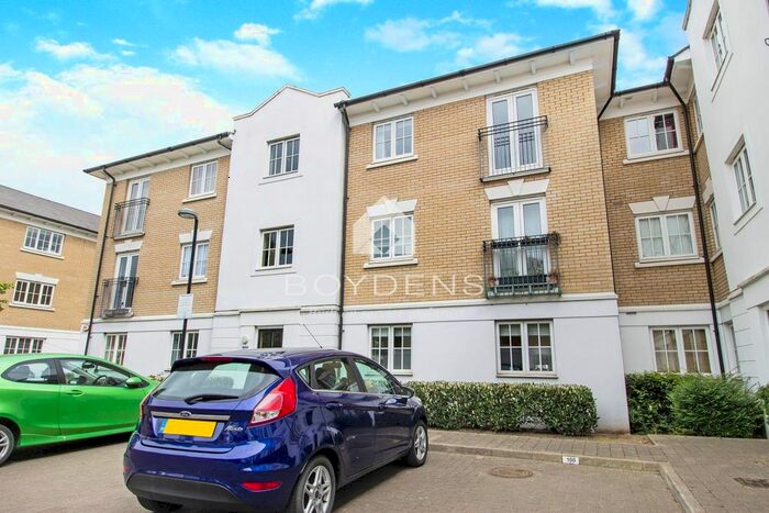 2 Bedroom Flat To Rent In George Williams Way, Colchester, Essex, CO1