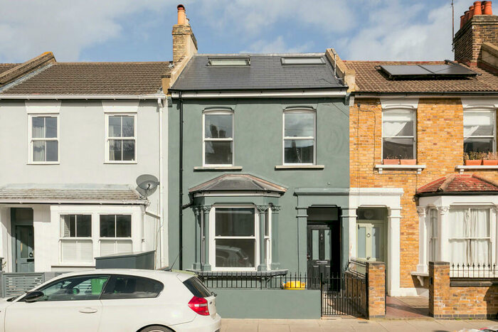 6 Bedroom Terraced House To Rent In Brayards Road, London, SE15