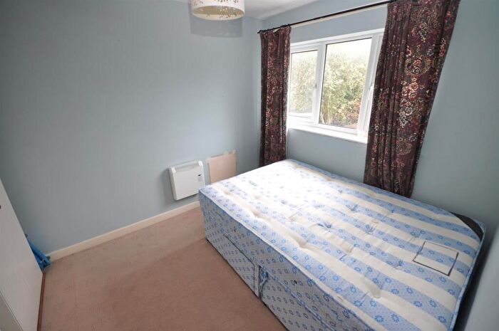 3 Bedroom Semi-Detached House For Sale In Grampian Way, Thorne, DN8