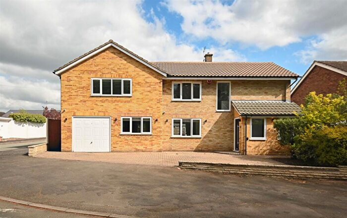 4 Bedroom Detached House For Sale In Captains Lane, Barton Under Needwood, DE13