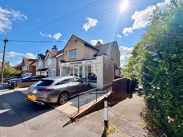 1 Bedroom Flat To Rent In New England Road, Haywards Heath, RH16