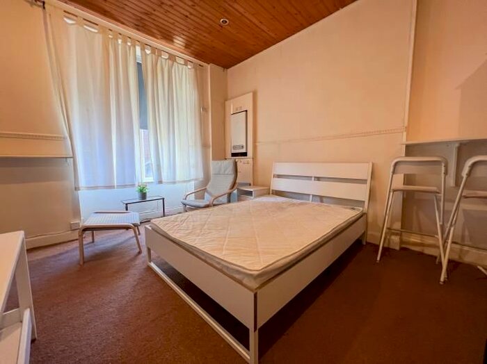 Studio To Rent In Kirkwood Street, Rutherglen, Glasgow G73