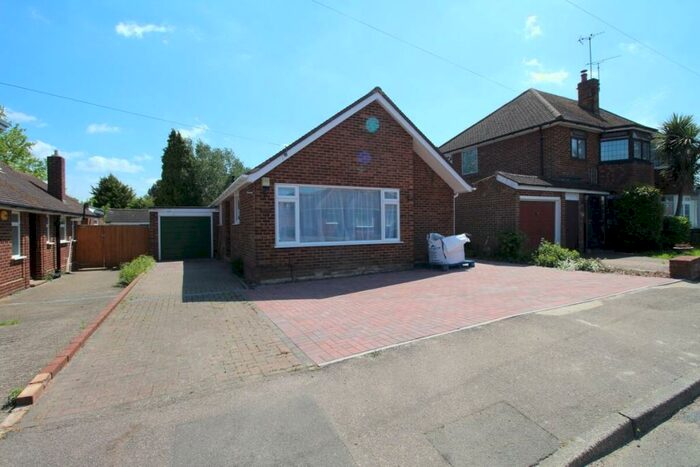 3 Bedroom Detached Bungalow To Rent In Roseleigh Road, Sittingbourne, ME10