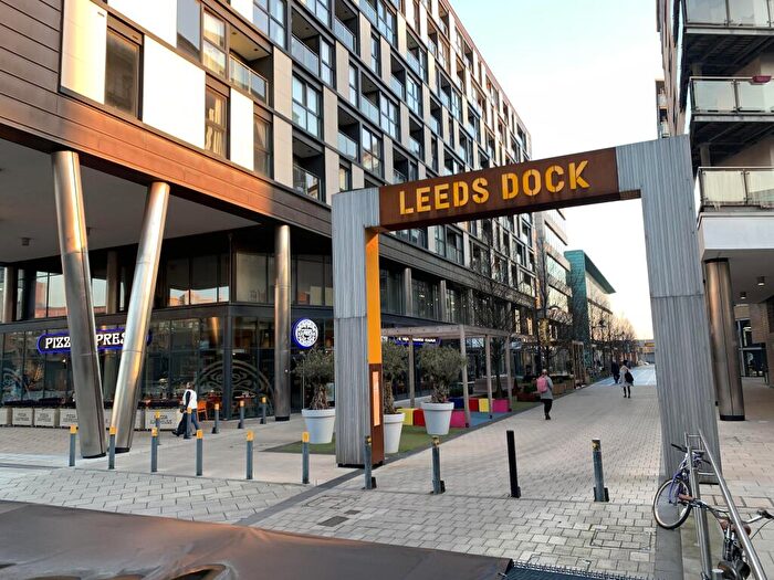 2 Bedroom Apartment To Rent In The Boulevard, Leeds, LS10