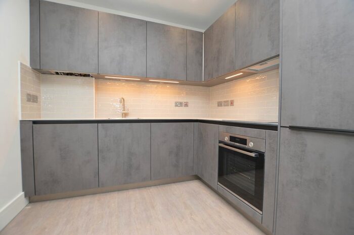 2 Bedroom Flat To Rent In Wells Park Road, London SE26