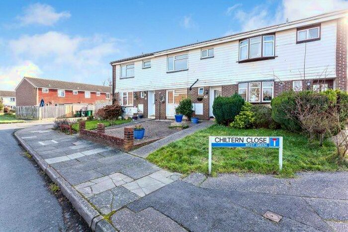 3 Bedroom Terraced House To Rent In Chiltern Close, Crawley, RH11