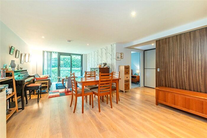 1 Bedroom Flat To Rent In Blackthorn Avenue, Islington, N7