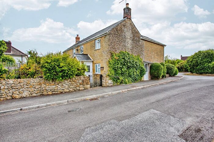 3 Bedroom Semi-Detached House For Sale In Silver Street, Misterton, Crewkerne, TA18