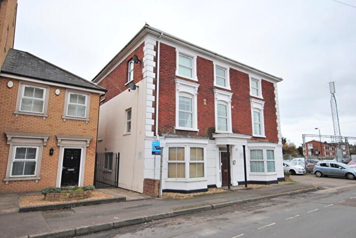 1 Bedroom Flat To Rent In Castle House, LU7