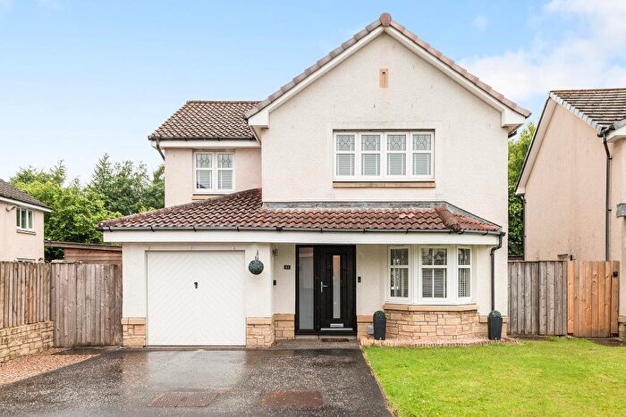 4 Bedroom Detached House For Sale In Burns Avenue, The Inches, Larbert, FK5