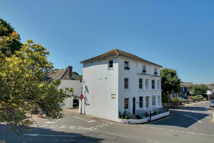2 Bedroom Flat To Rent In Church Street, Shoreham-by-Sea, BN43