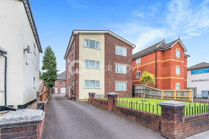2 Bedroom Flat To Rent In Shirley Road, Southampton, SO15