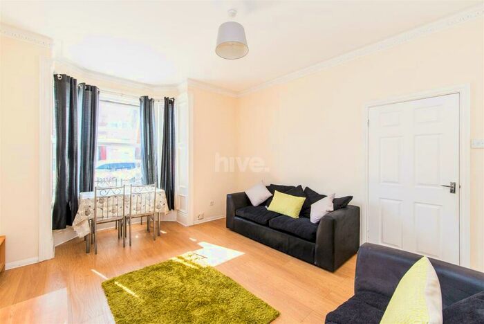 4 Bedroom Terraced House To Rent In Meldon Terrace, Heaton, Newcastle Upon Tyne, NE6