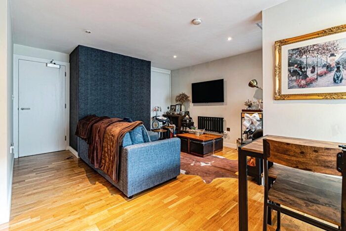 2 Bedroom Apartment For Sale In Arundel Street, Manchester, M15