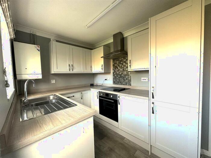 2 Bedroom Semi-Detached House To Rent In Holdenby Close, Retford, DN22
