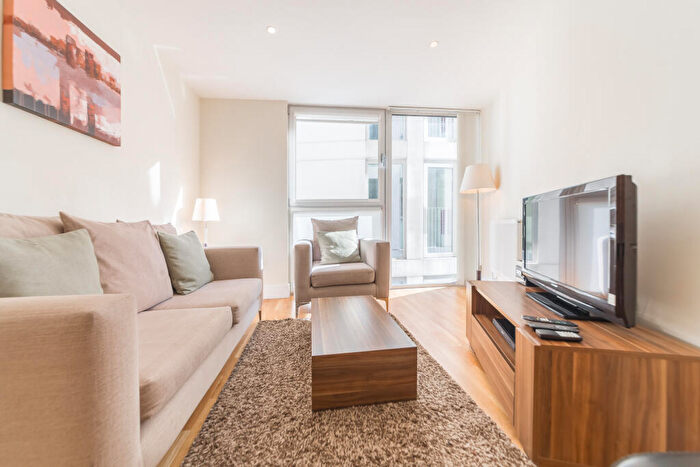 1 Bedroom Apartment To Rent In Cobalt Point, Millharbour, London, E14