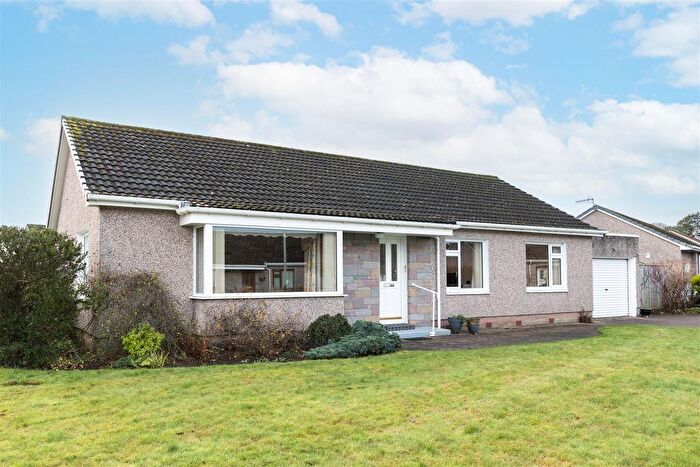 3 Bedroom Bungalow For Sale In Oakdene Place, Scone, Perth, PH2