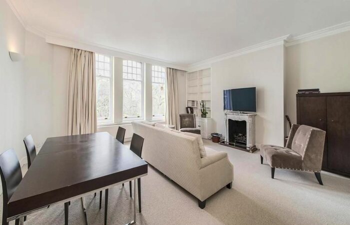 2 Bedroom Flat To Rent In Hallam Street, Marylebone, London, W1W