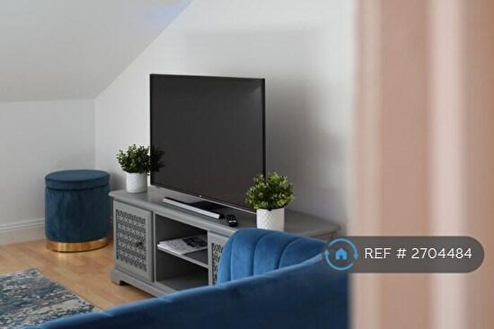 2 Bedroom Flat To Rent In Clearwater Apartments, Southsea, PO4